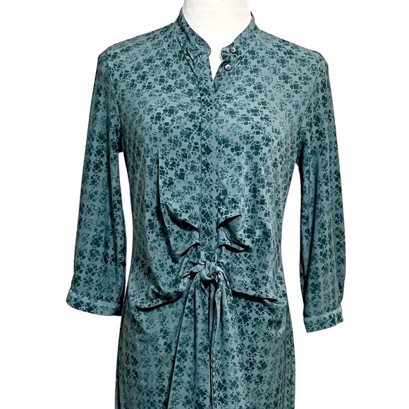 Simply Vera Vera Wang Green Patterned Dress with Tie Front Sz Med - Picture 3 of 10